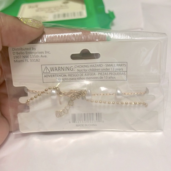 Bracelets - Picture 2 of 2